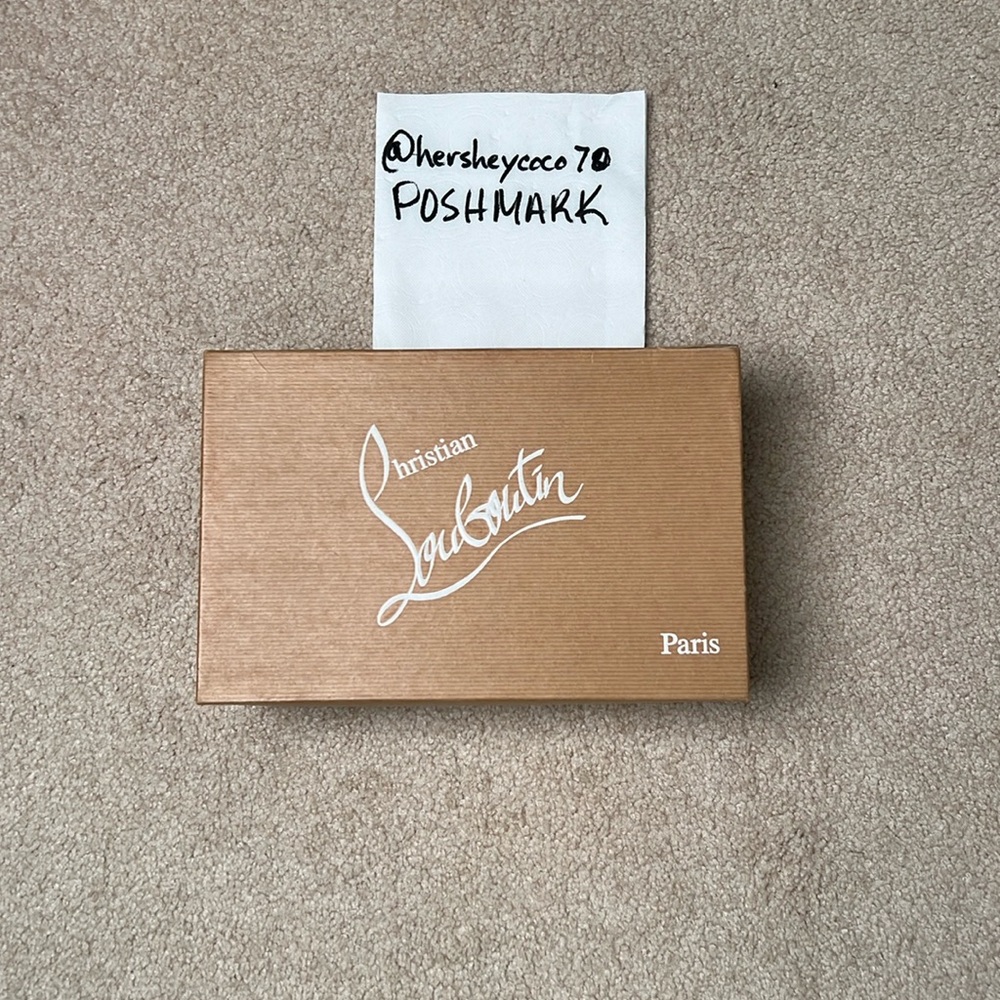 Vintage Christian Louboutin - size 40 - color: fuchsia